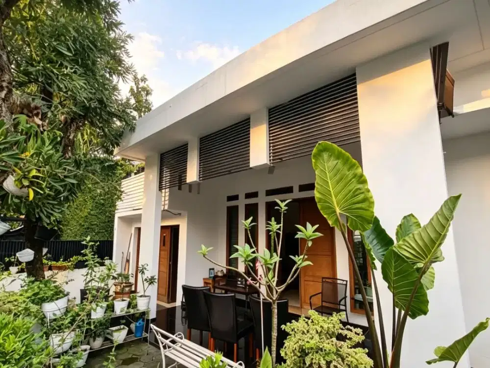 DIJUAL RUMAH + KAMAR KOS & GYM DI RADIO DALAM, KEBAYORAN BARU