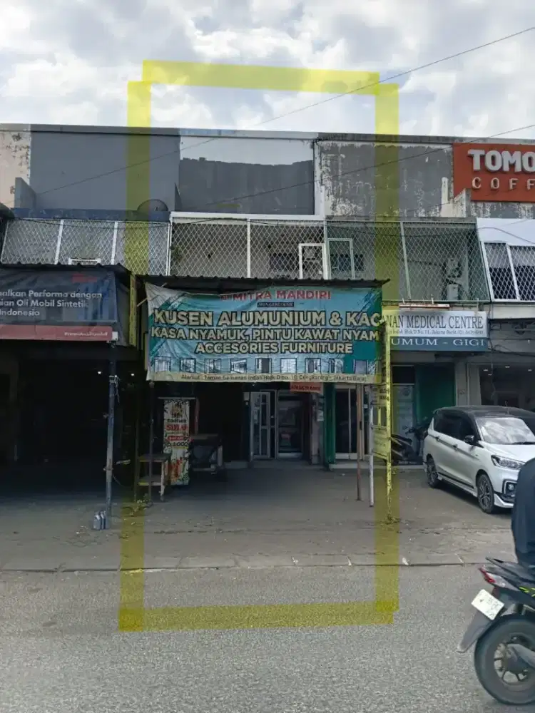 Disewakan Ruko 2 Lantai pinggir jalan raya taman semanan indah