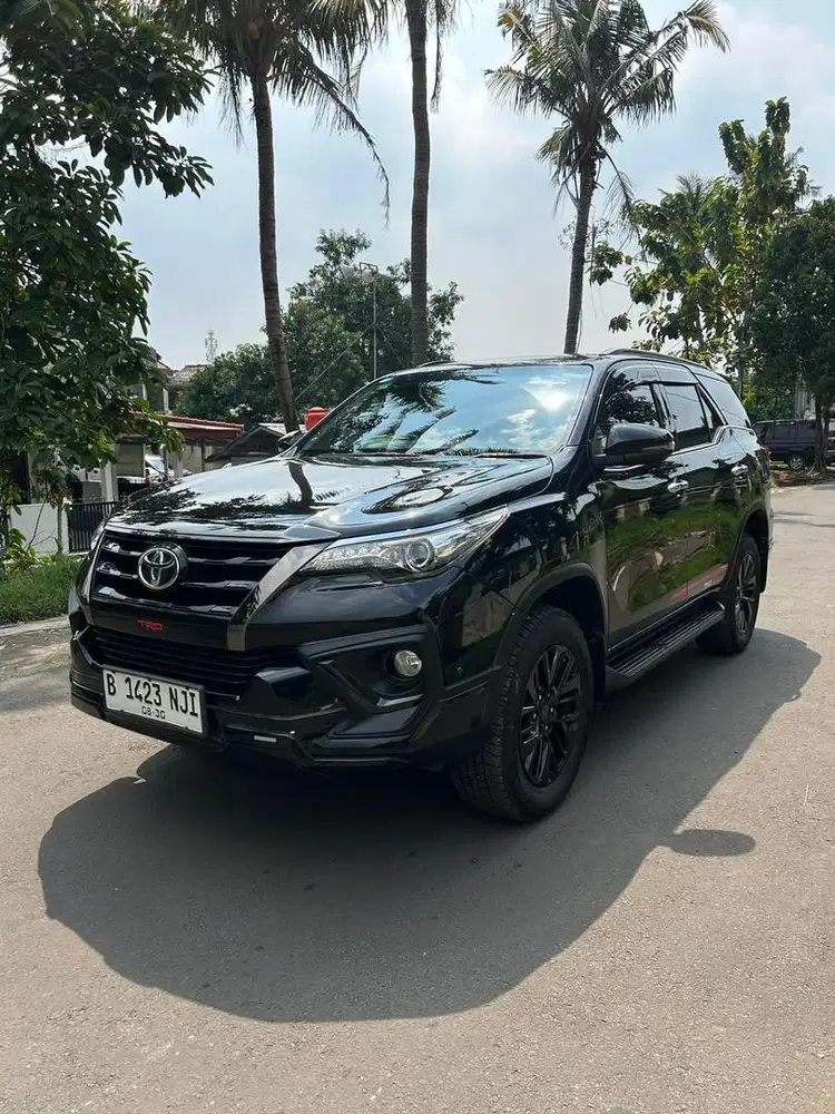(Cash) Fortuner VRZ TRD 2020 AT