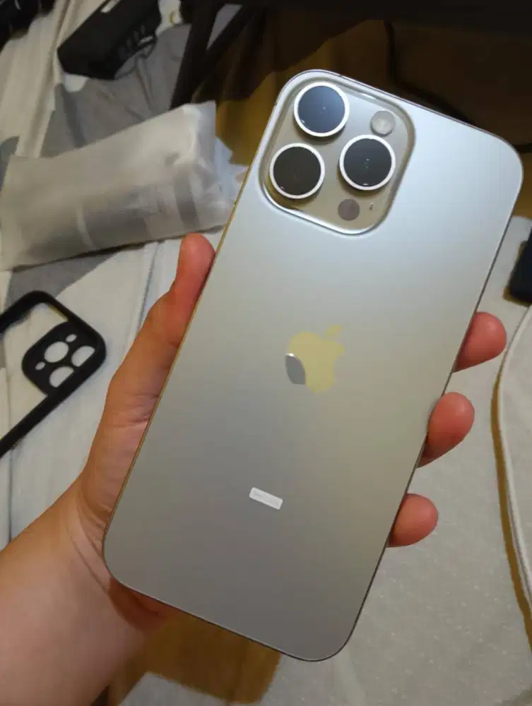 Apple iPhone 16 ProMax 256GB Fullset Garansi Ibox Panjang