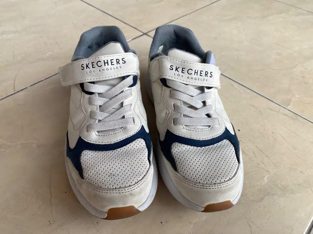 Skechers size36/23cm