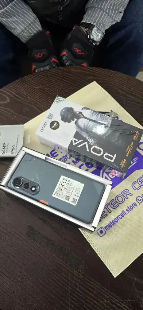 Tecno pova 7 curve 5g 8/256