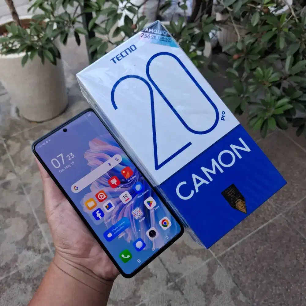 Tecno Camon 20 Pro 8/256GB mulus masih garansi