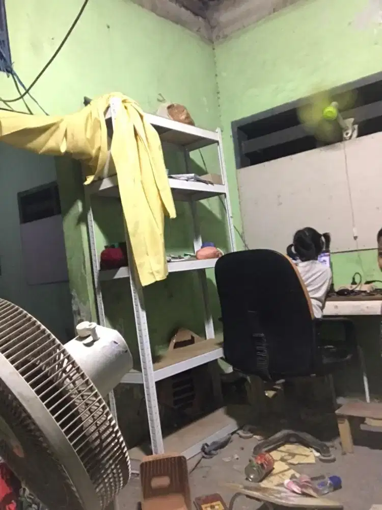 rak serbaguna bekas