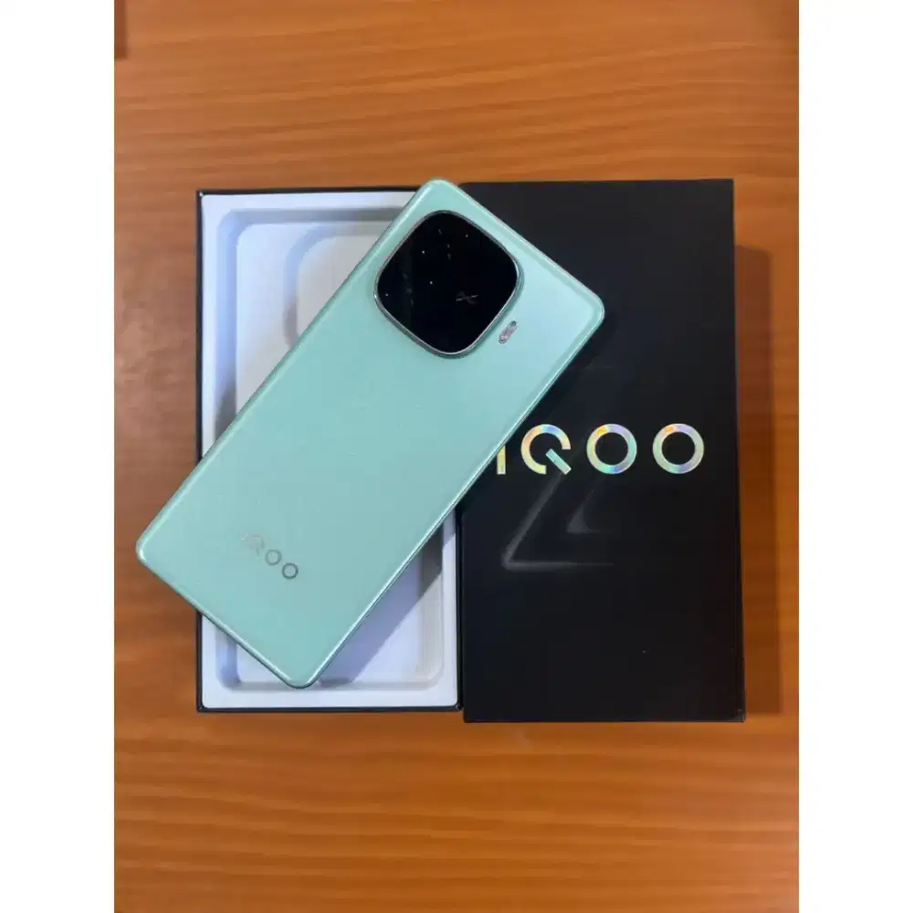 Iqoo z9 Breze green