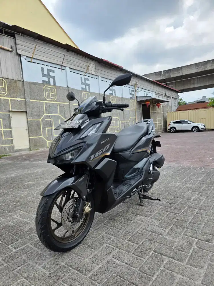 Honda Vario 160 ABS Hitam 2022