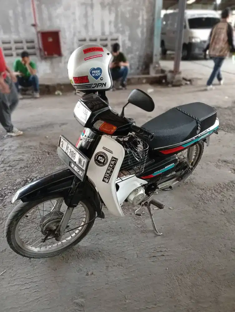 Jual Motor Astrea legenda 2