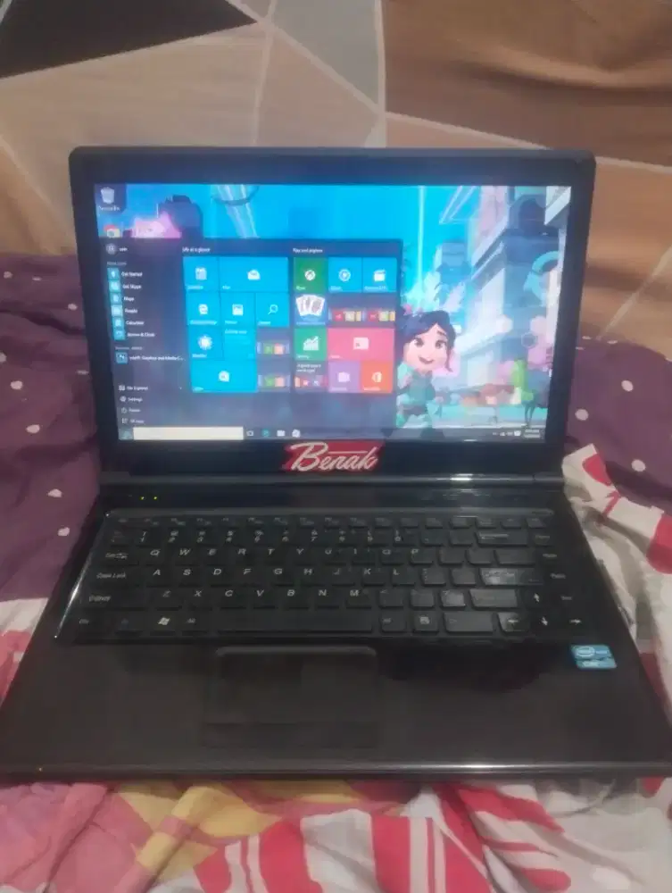 Laptop zyrex core i5