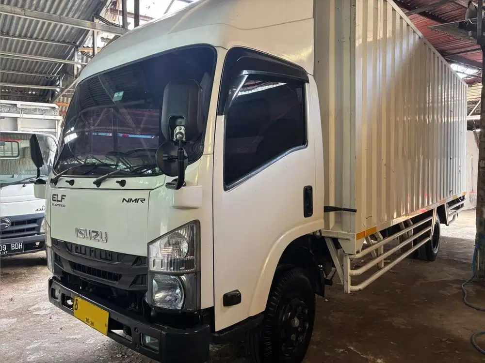 ISUZU NMR81 LONG 2023 Box Pjg 6 meter