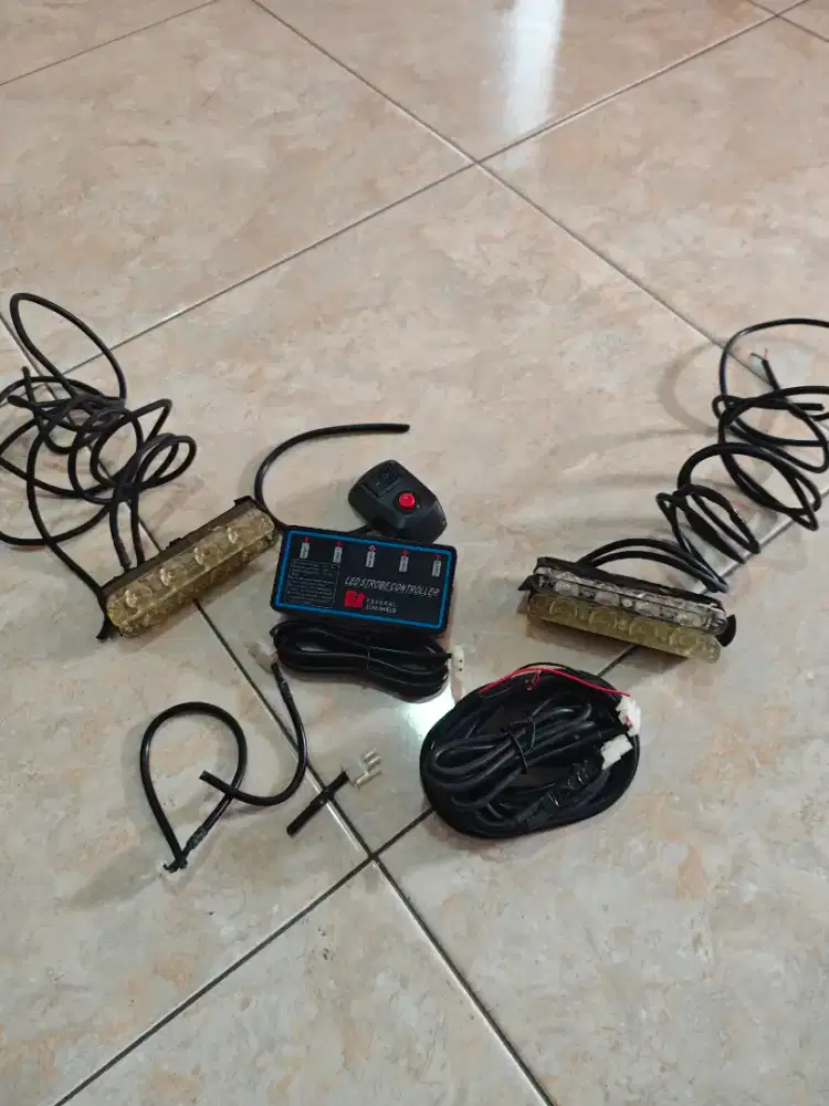 Lampu LED gril depan