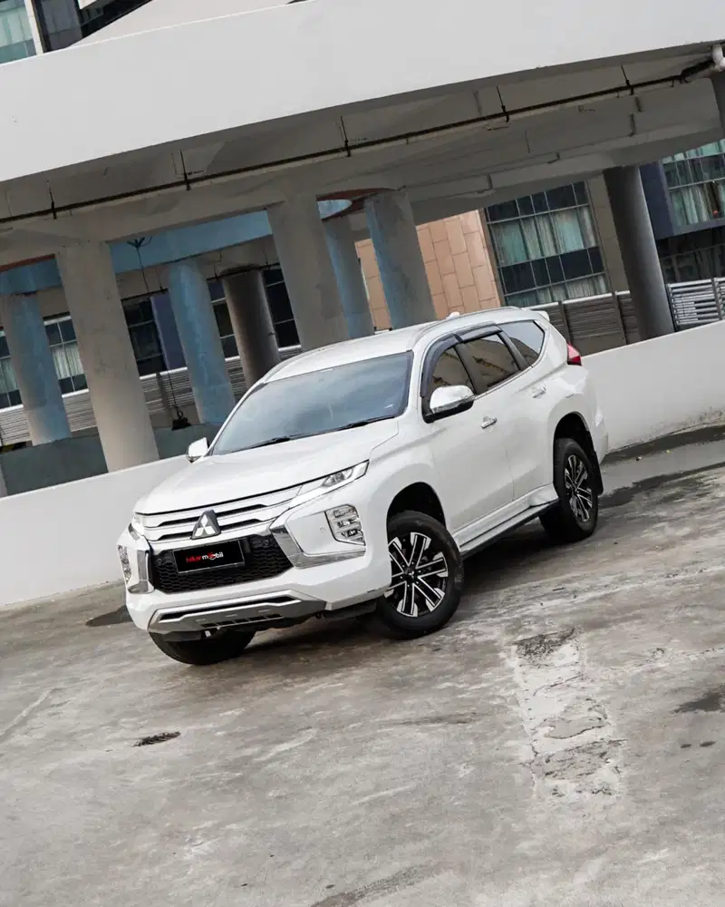 Mitsubishi Pajero Sport Dakar Ultimate 2022 putih ganjil
