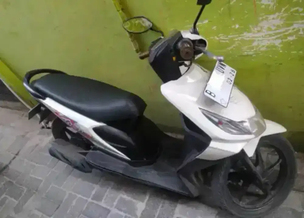 Dijual Motor Beat thn 2012 Lengkap
