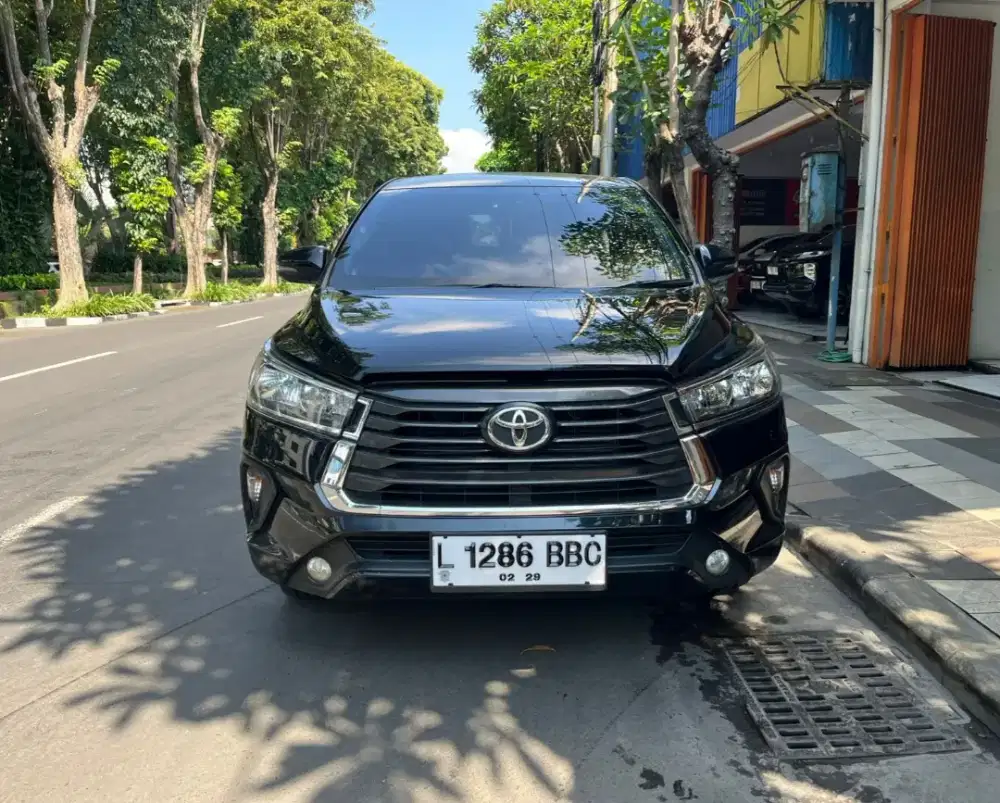 TOYOTA INNOVA G DIESEL AT 2024