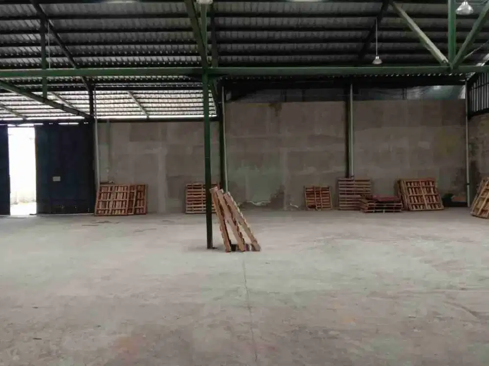 Jual Gudang bangunan baru Ketapang  Andir