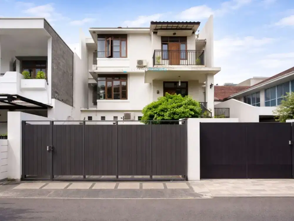 Dijual Rumah Modern Kawasan Prime Area Lokasi Strategis dekat dari Senopati - SCBD, Kebayoran Baru