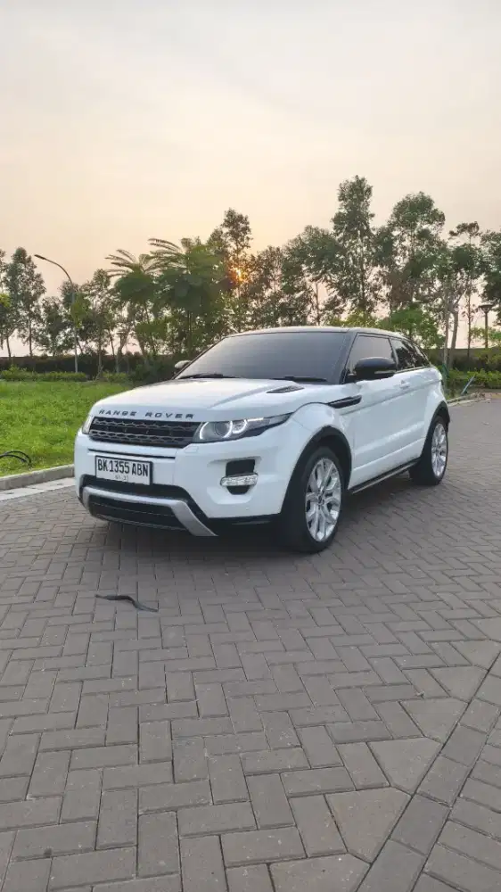 RANGE ROVER EVOQUE COUPE 2013 NIK 2012 Recaro 2 Doors CRV