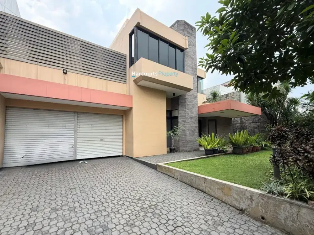 Dijual Rumah Lama Bagus dan Terawat Lingkungan Tenang Lokas Strategis 10 Menit dari Senayan City Mall