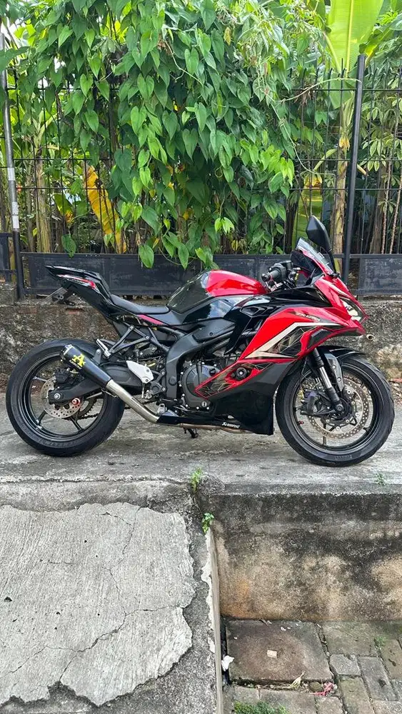 ZX25R ABS QS SPEEDO TFT 2023 PERSIMMON RED ( warna langka ) ZX Ninja