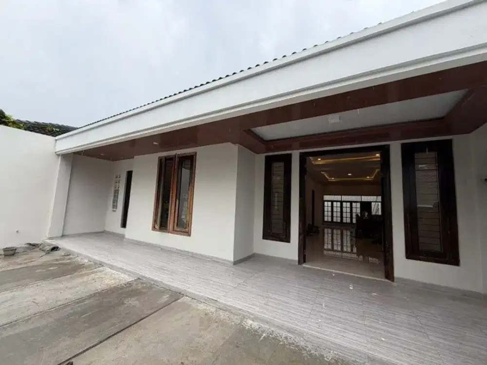Dijual tanah beserta bangunan akses lokasi sangat strategis di Kemang