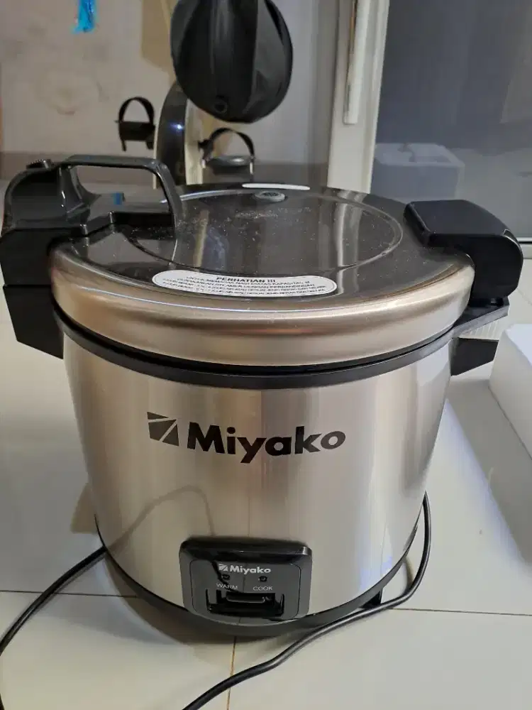 Dijual Penanak Nasi Miyako kapasitas besar