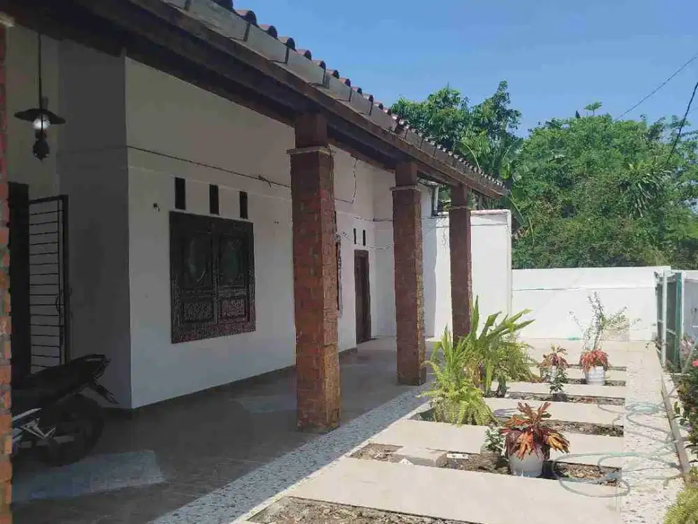 Rumah di sewakan  , Bintaro  pondok Ranji , dekat setasiun pondok Ranji