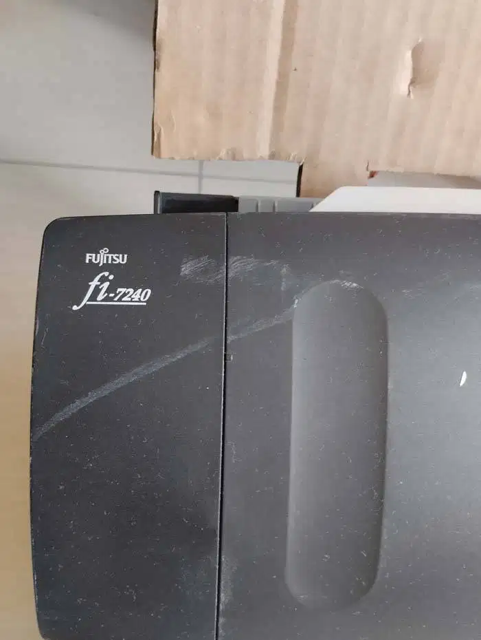 Fujitsu Fi-7240 Scanner ADF Flatbed scanner bekas berkualitas