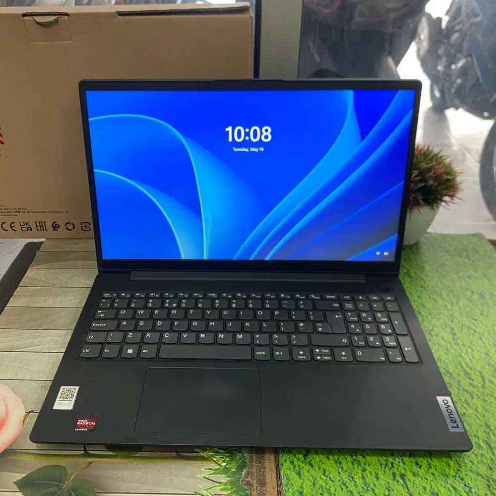 Lenovo V15 G2 ALC Ryzen 5-5500U 12GB 256GB+500GB 15,6 FHD Windows 11