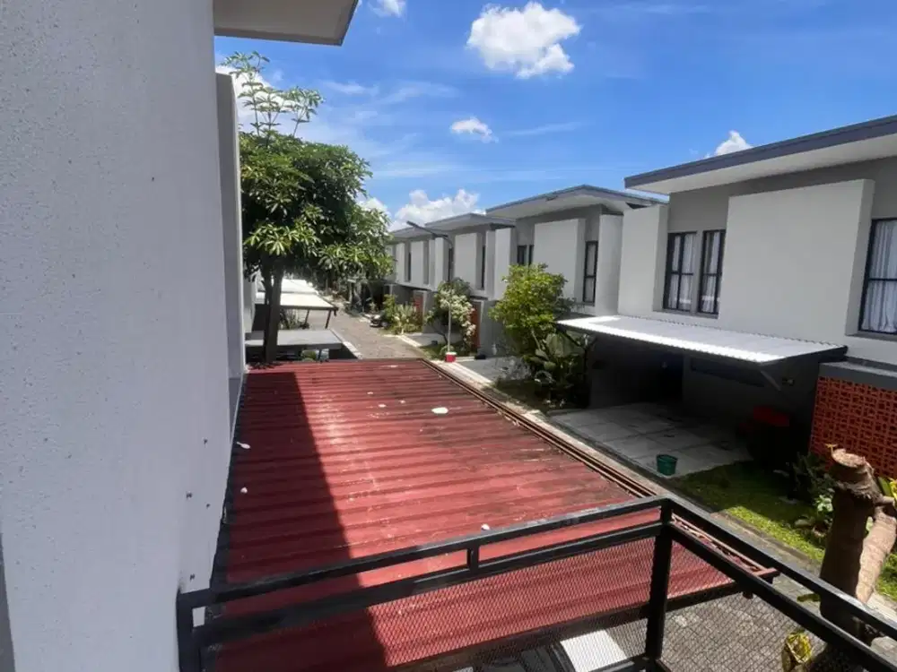 DIJUAL/DISEWAKAN RUMAH CLUSTER 2 LANTAI COLOMADU, KARANGANYAR