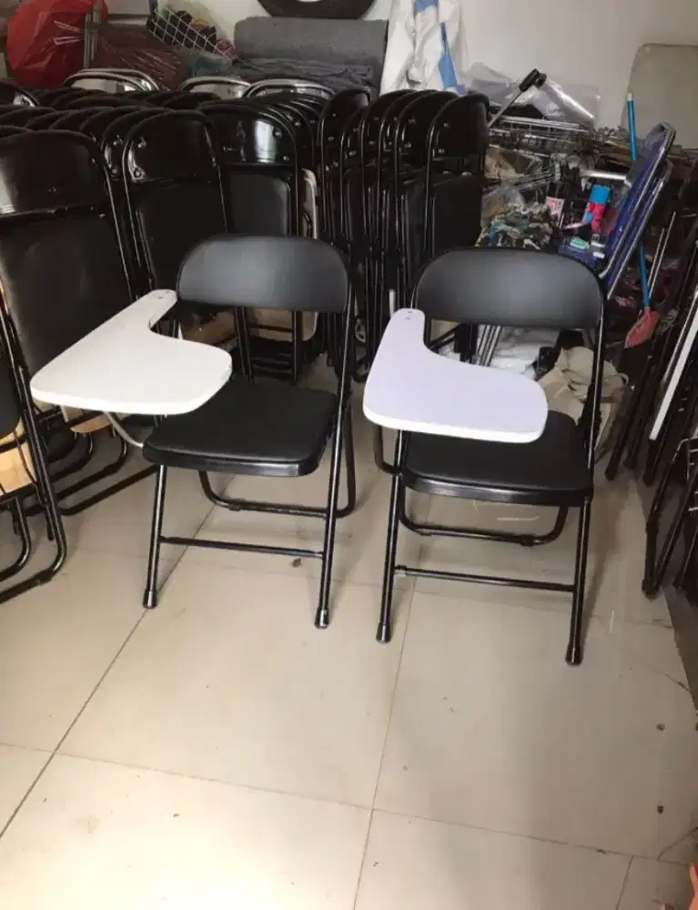 Kursi lipat kuliah rangka hitam tidak karatan