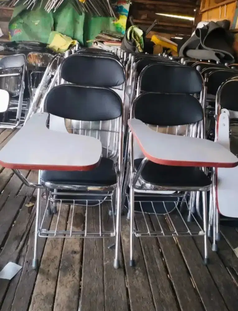 Kursi lipat kuliah mumer