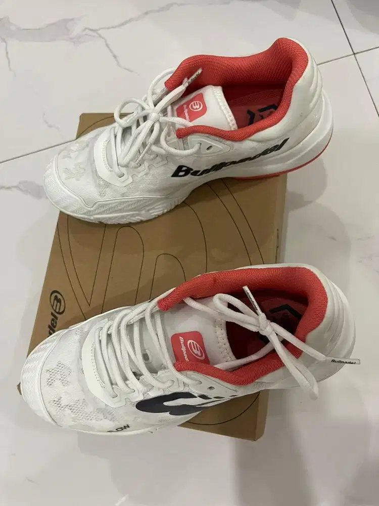 Sepatu Bullpadel Flow 241