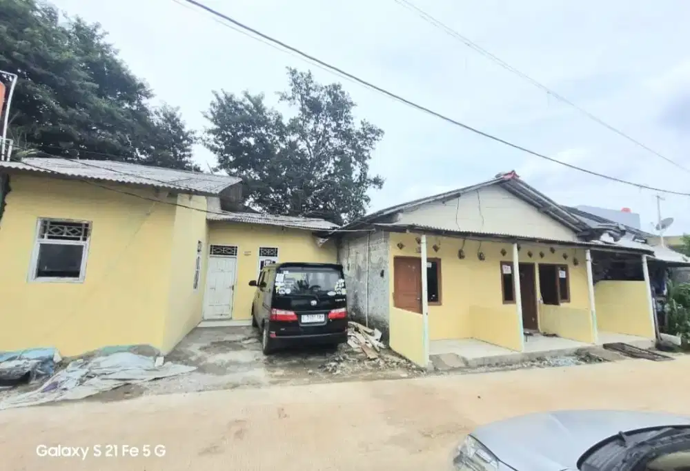 DIJUAL 1 RUMAH + 3 PETAK RUMAH KONTRAKAN