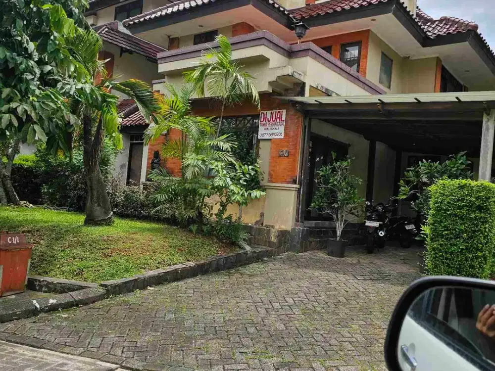 jual murah rumah komplek ada padel dan kolam renang dan golf driving range keamanan 24 jam