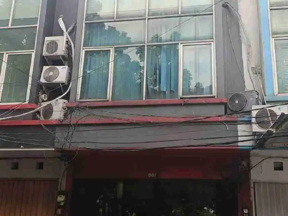 di Jual Murah Ruko Gandeng dekat stasiun  pasar minggu dan dekat pintu toll tanjung barat jakarta selatan
