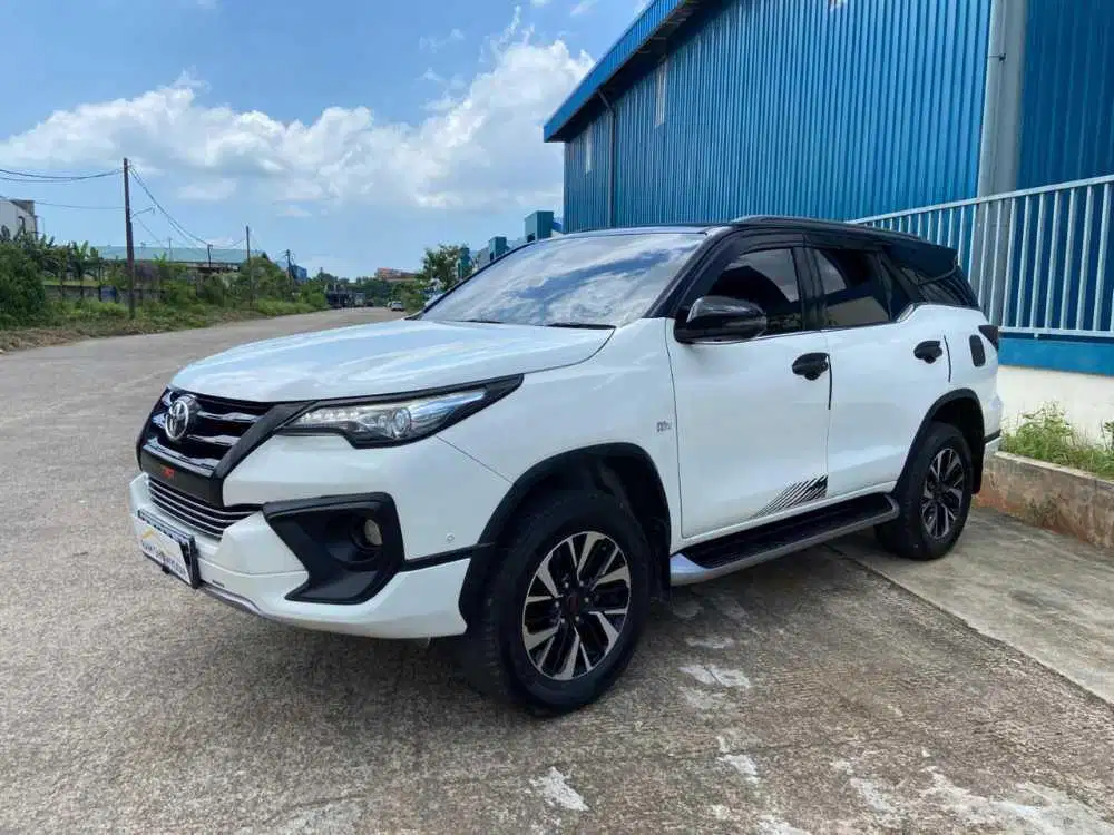 TOYOTA FORTUNER SRZ AT 2019