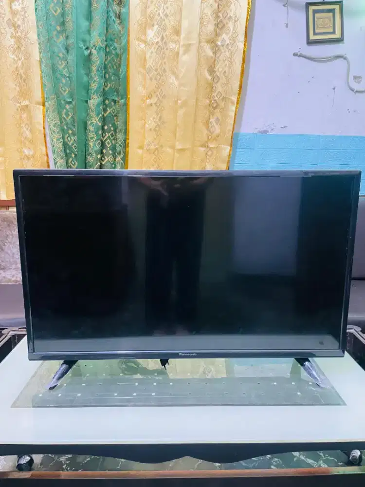 Tv led panasonic 32 ( minus layar )