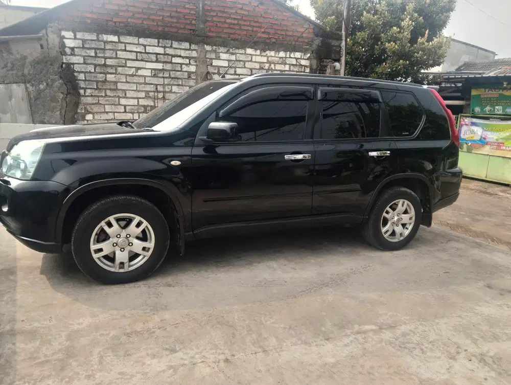 Nissan X-Trail 2011 Bensin