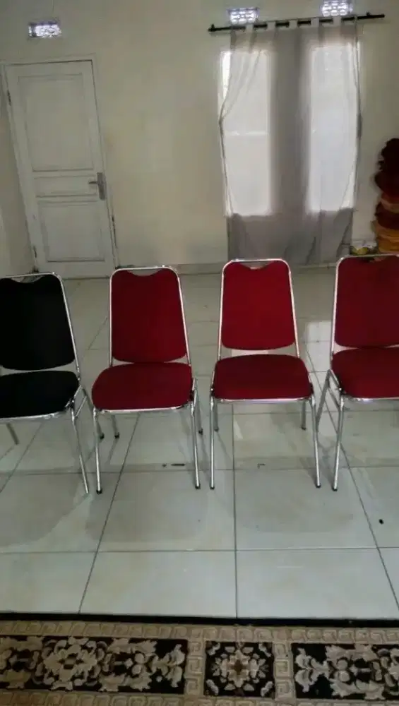 Kursi susun baru hajatan