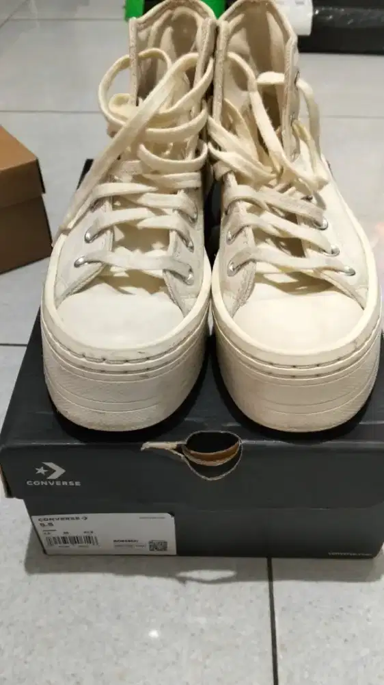 Sepatu converse