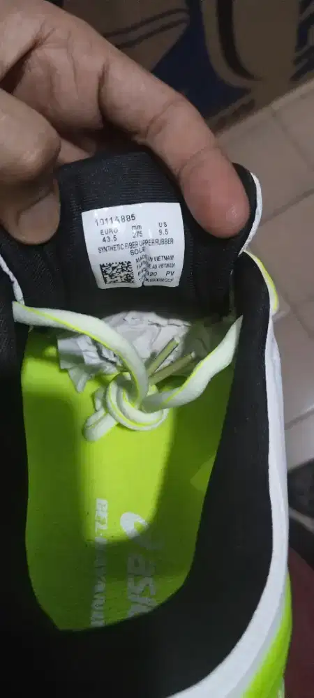 Sepatu joging asic gel