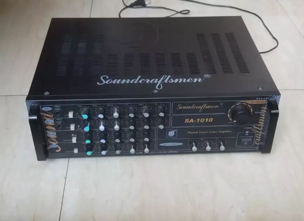Digital stereo amplifier Soundcraftsmen