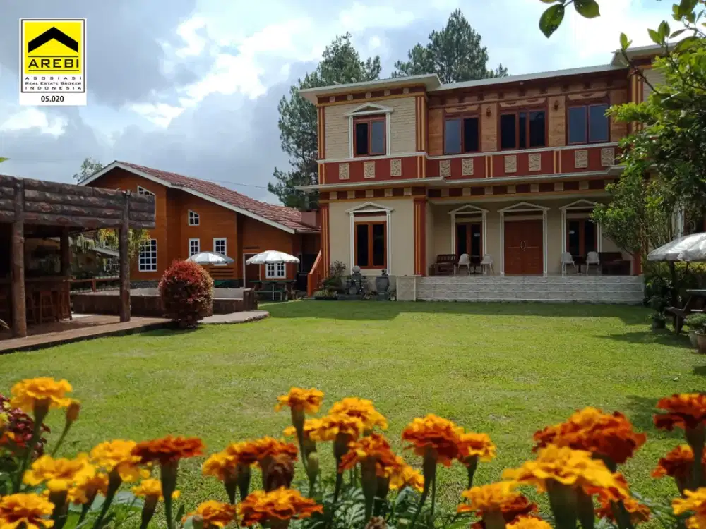 Villa Premium dengan Cafe dan Nuansa Alam Sejuk Maribaya Dekat Kawasan Wisata Lembang