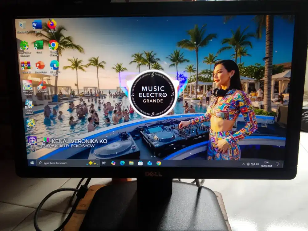 Monitor LED DELL 19 layar bening tanpa minus.