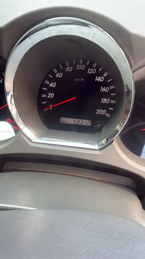 Toyota Fortuner 2011 Bensin