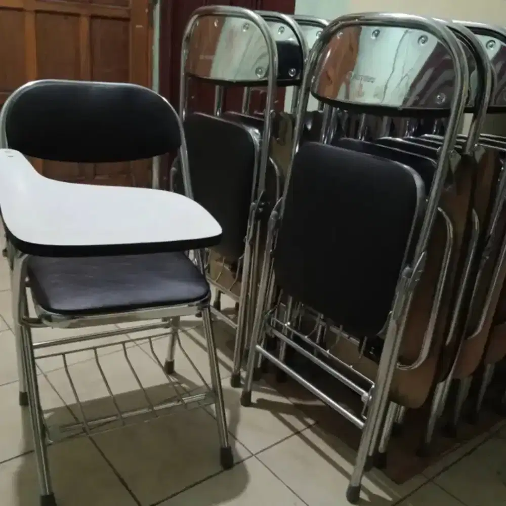 Agen kursi lipat kuliah murah terbaik