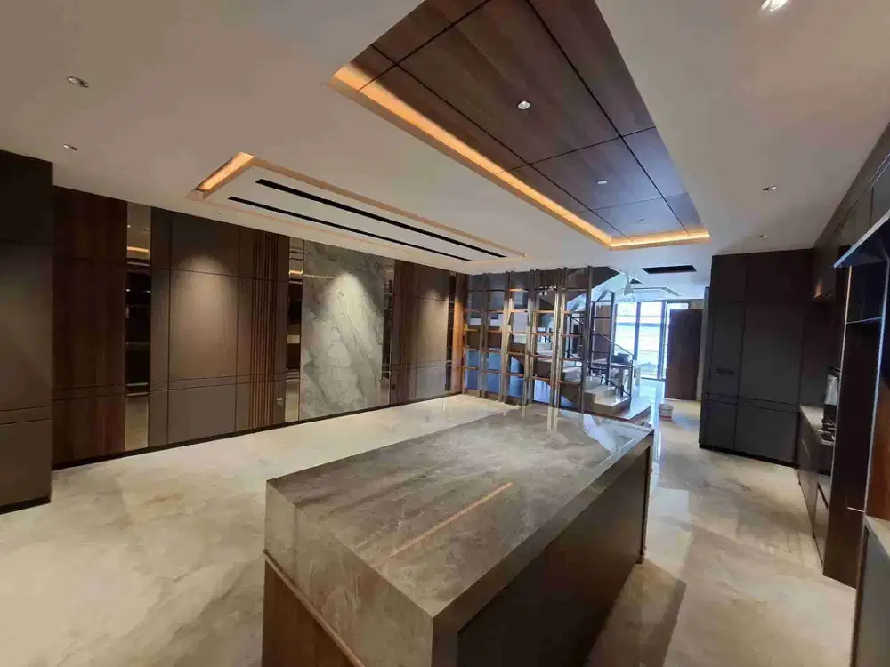 Dijual Rumah Mewah di Puri Indah, Kembangan Selatan