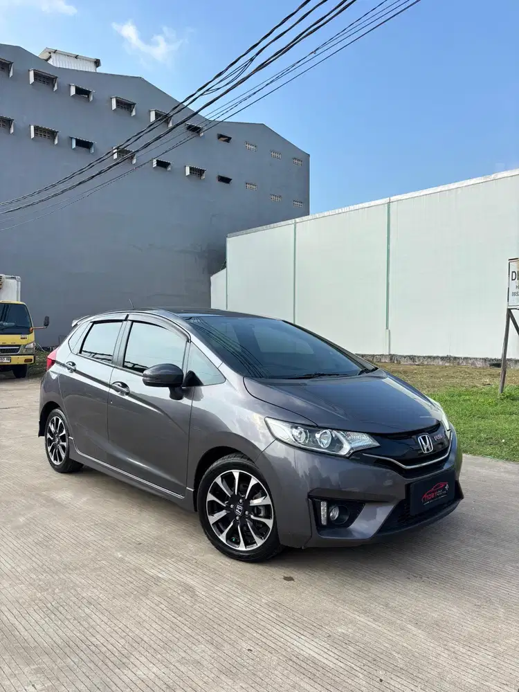 Honda Jazz 1.5 RS CVT 2017 ( Abu Abu Metalik )