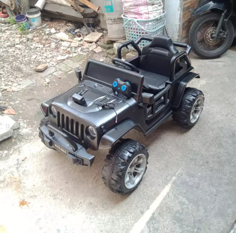 Mobil aki anak jeep