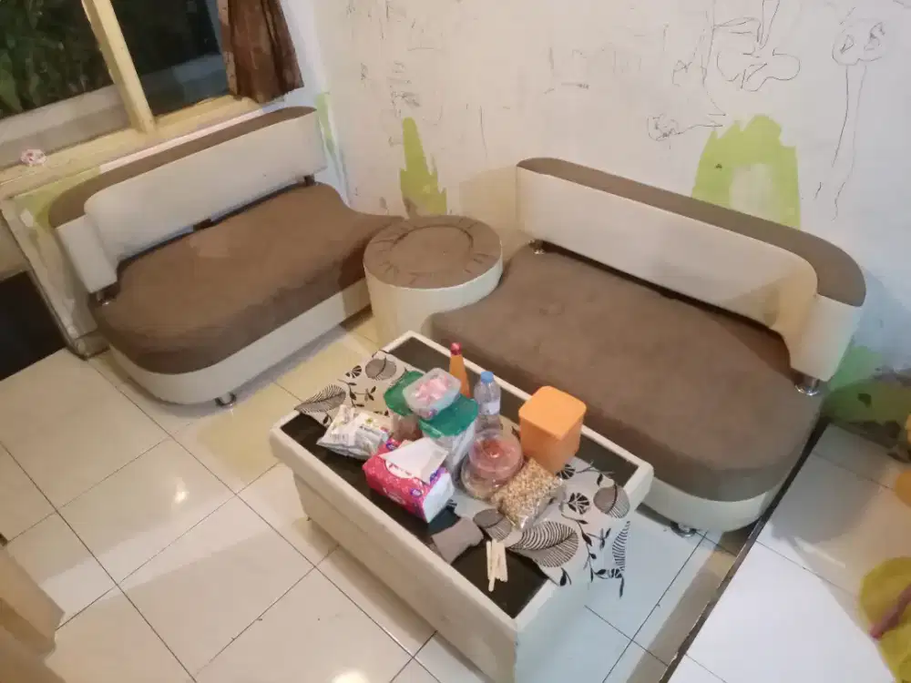Sofa sudut pisah kokoh