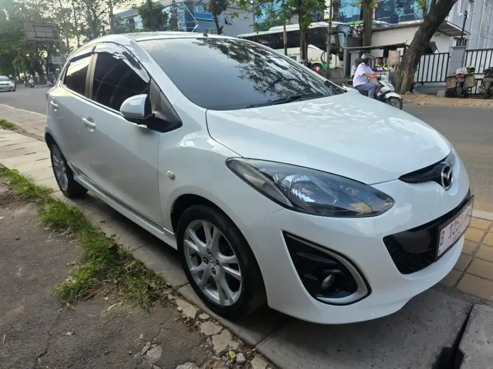 MAZDA 2 R AT MATIC 2010